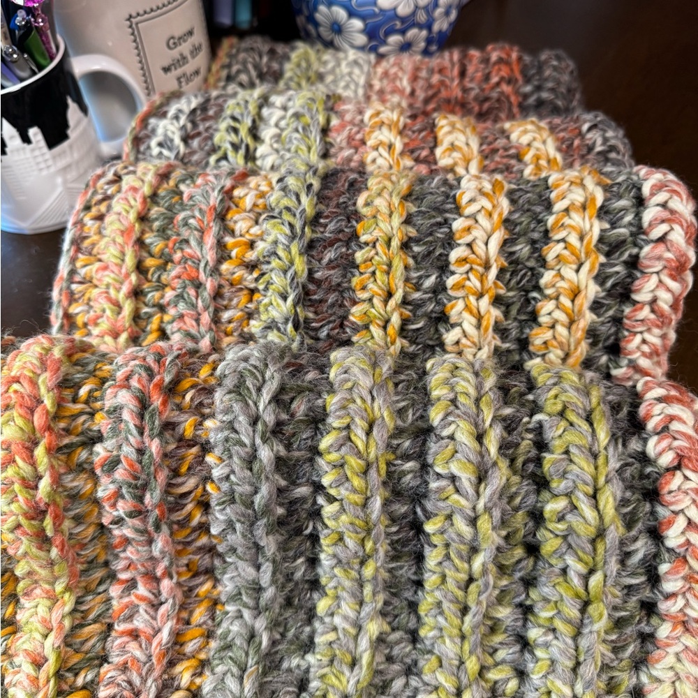 Chic Multicolor Crochet Scarf color Coney Island baby - Picture 2 of 4